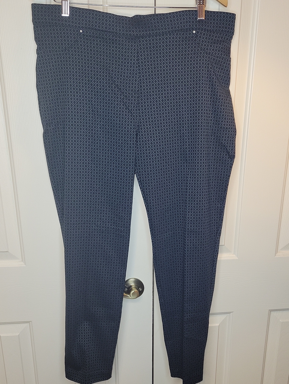 89th & Madison Navy Geometric Dress Pants